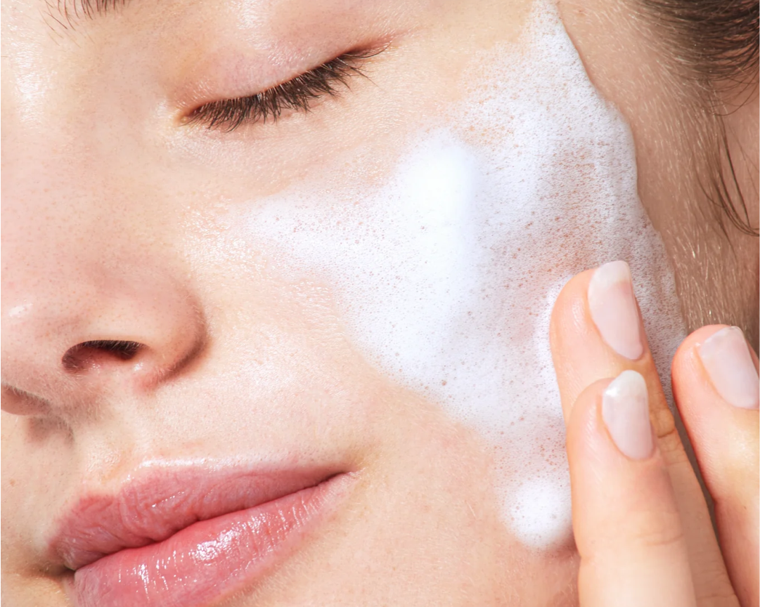 Tutto quello che devi sapere sulla detersione viso | Royal Beauty