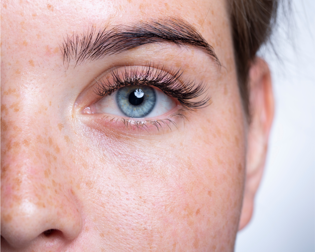 Trucco per occhi azzurri: ecco come valorizzarli | Royal Beauty