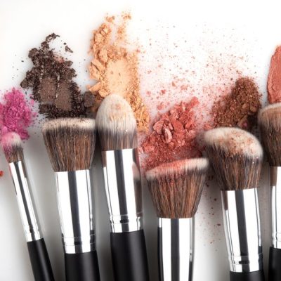 Come pulire i pennelli da trucco? Le dritte per lavarli | Royal Beauty
