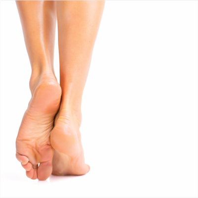 Come fare la pedicure a casa e cosa mettere nell’acqua? | Royal Beauty