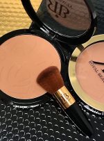 Terra abbronzante maxi con pennello - colore chiaro